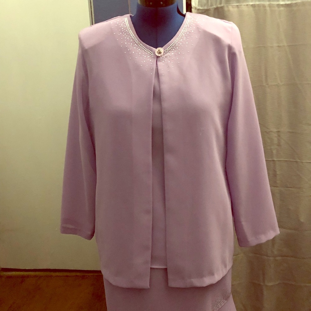 Women 3 piece skirt suite